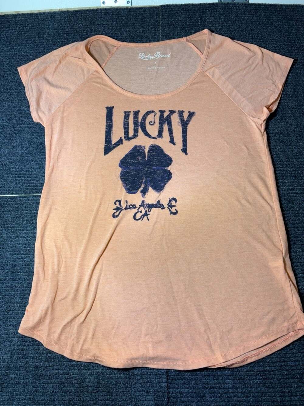 Lucky Brand Los Angeles CA Clover Graphic T-Shirt Peach Size L